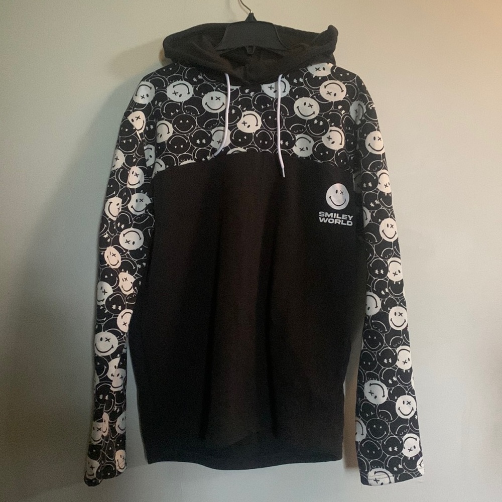 Smiley world hoodie